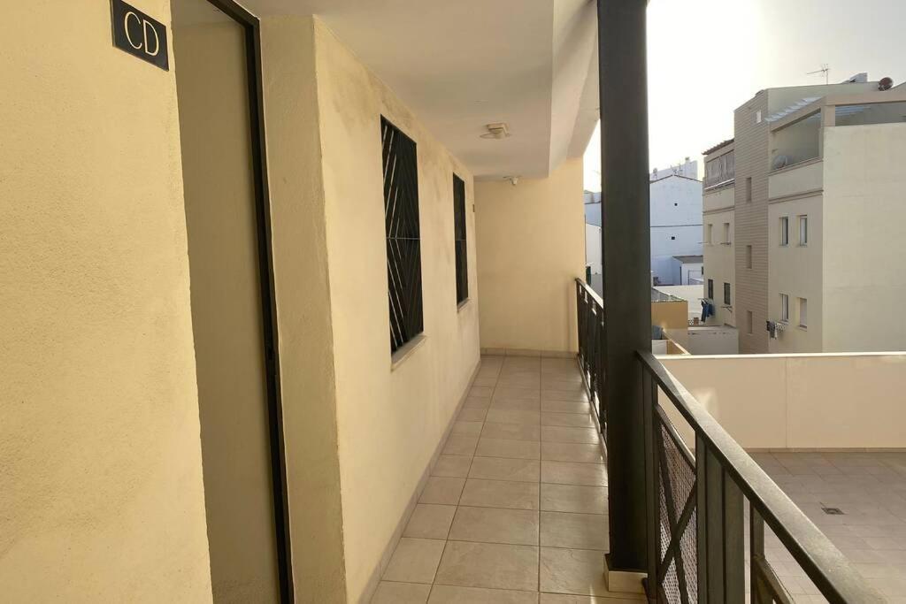 Apartamento primera línea playa. Vistas al mar Caleta de Vélez Exterior foto