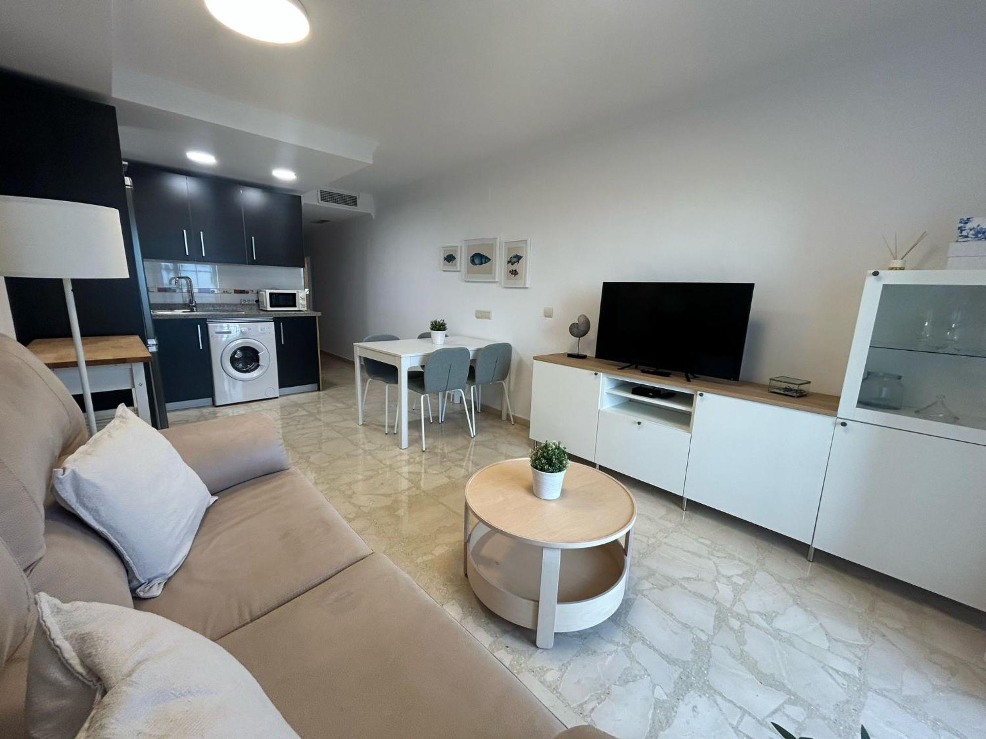 Apartamento primera línea playa. Vistas al mar Caleta de Vélez Exterior foto